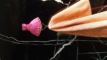 قلاب آویز حوله طرح لباس کد 200