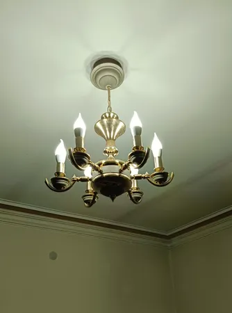 لامپ ال ای دی 7 وات تکتاب مدل شمعی پایه E14 بسته 6 عددی