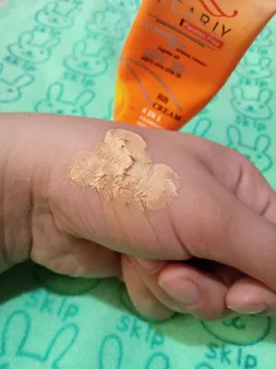 کرم ضد آفتاب آی کارلی مدل BB CREAM حجم 50 میلی لیتر
