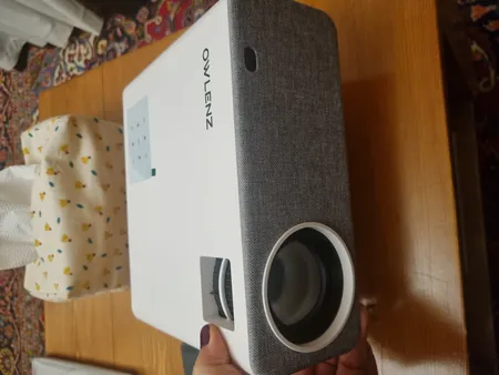 ویدئو پروژکتور النز مدل SD500 Smart Android به همراه پرده نمایش و دو کنترل