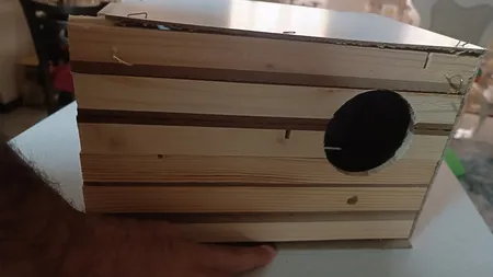 لانه پرنده مدل عروس هلندی درب کشویی طرح چوبی