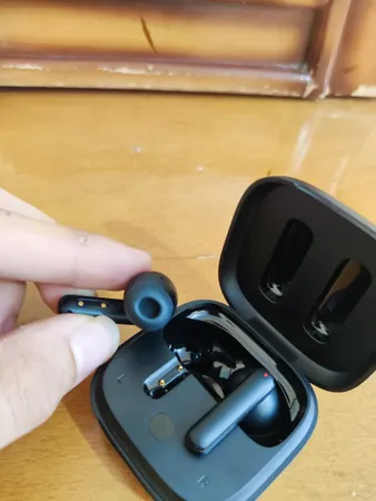 هدفون بلوتوثی کیو سی وای مدل T13 ANC