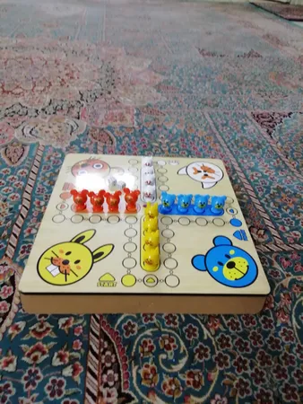 بازی منچ و مارپله تخته چوبی مدل Animals