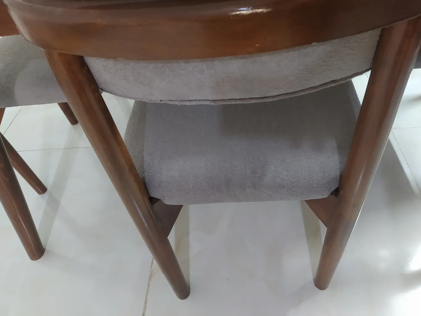 میز و صندلی ناهارخوری چهار نفره گالری آدرینو مدرن مدل nodele