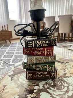 آباژور
رومیزی طرح کتاب 5 طبقه کد B5