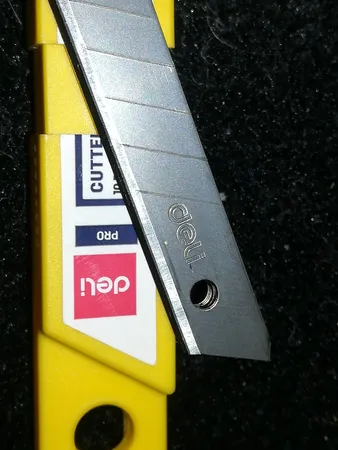 تیغ کاتر دلی مدل DL2012 کد 78932 بسته 10 عددی