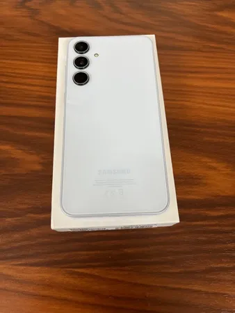 گوشی موبایل سامسونگ مدل Galaxy A35 دو سیم کارت ظرفیت 128 گیگابایت رم 8 گیگابایت