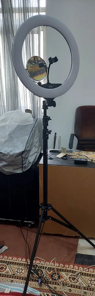 سه پایه نگهدارنده  نور زومی مدل Professional ZM 807