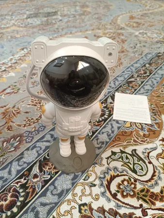 چراغ خواب مدل Astronaut طرح کهکشان