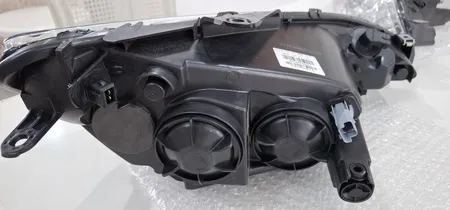 چراغ جلو مدرن مدل 206 مناسب برای پژو 206بسته 2عددی