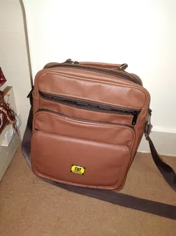 کیف رو دوشی مدل p-i