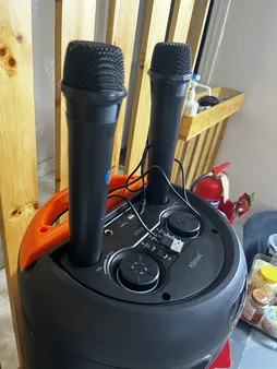 اسپیکر بلوتوثی قابل حمل مدل KBr0ad