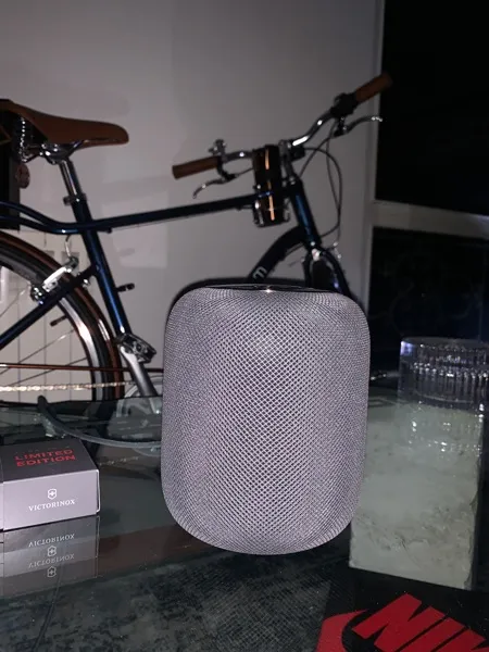 اسپیکر اپل مدل HomePod