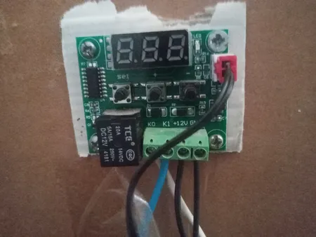 ترموستات دیجیتال مدل XH-W1209