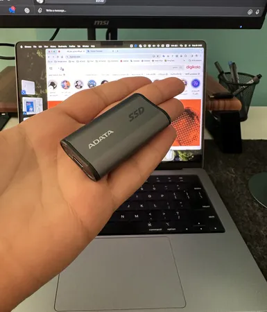 اس اس دی اکسترنال ای دیتا مدل Elite SE880 ظرفیت یک ترابایت