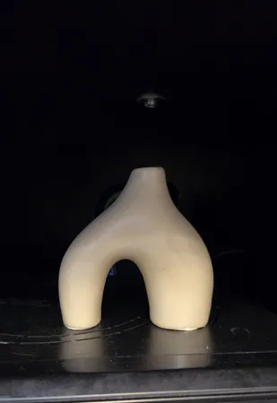 گلدان بتنی مدل پافیلی مینیمال