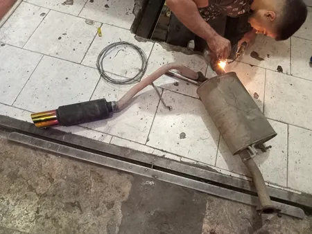 منبع اگزوز مدل B520