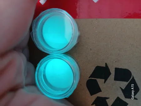 پودر رنگ شب تاب رزین اپوکسی مدل SH001 حجم 8 میلی‌لیتر