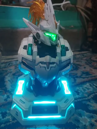 شارژر رومیزی مدل 5 پورت چراغ دار کد MCT-E02