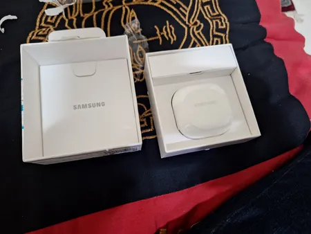 هدفون بلوتوثی سامسونگ مدل Galaxy Buds FE