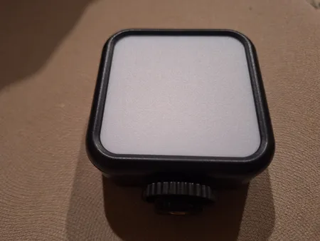 نور ثابت ال ای دی زومی مدل WL-R1 RGB