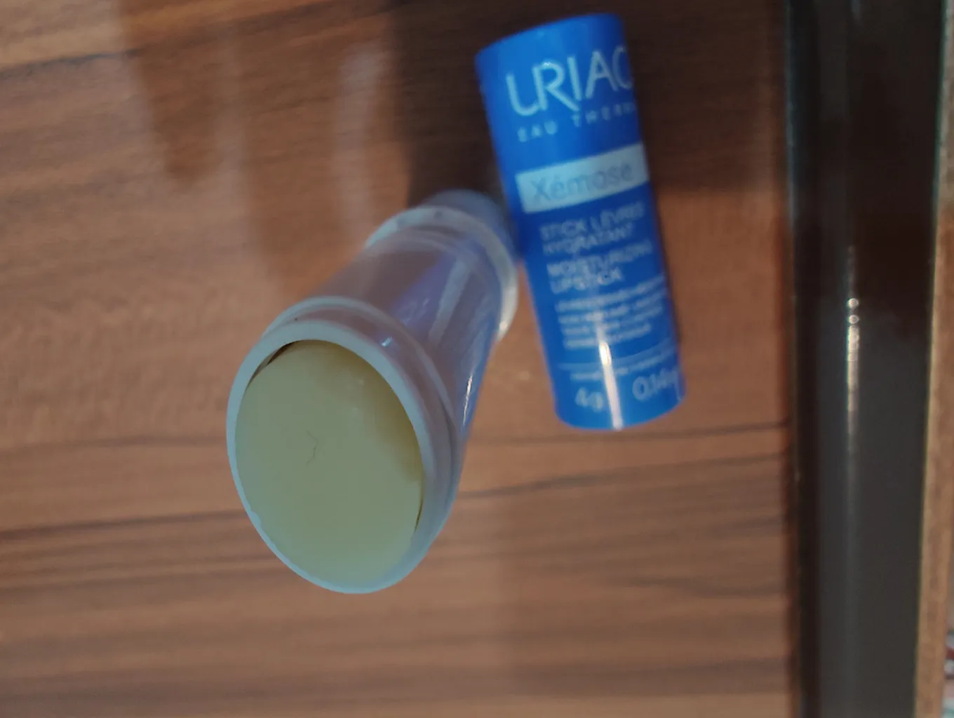 مرطوب کننده و التیام بخش لب اوریاژ سری Xemose