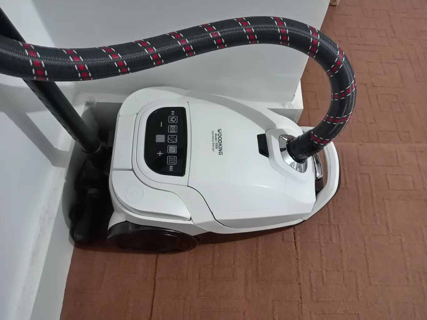 جاروبرقی 1400 وات وودکینگ مدل Star 7000 کد 1800