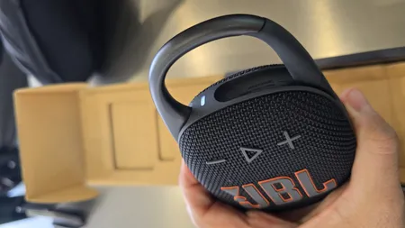 اسپیکر بلوتوثی قابل حمل جی بی ال مدل Clip5 JBL
