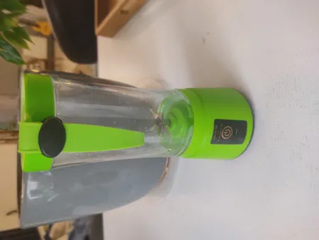 شیکر شارژی مدل juice گنجایش 380 میلی لیتر