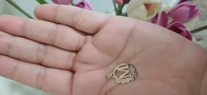 تجریه خرید آویز گردنبند طلا 18 عیار زنانه وی وی گلد گالری مدل حرف M  کد va991
