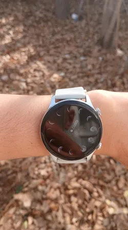 ساعت هوشمند 45 میلی متری هایلو مدل Solar Plus با بند سیلیکونی