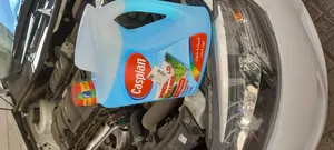 تجریه خرید محلول شیشه‌شوی خودرو کاسپین مدل Non-Smearing حجم 4 لیتر