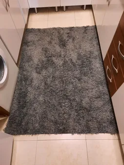 فرش ماشینی مدل شگی فلوکاتی زمینه نوک مدادی