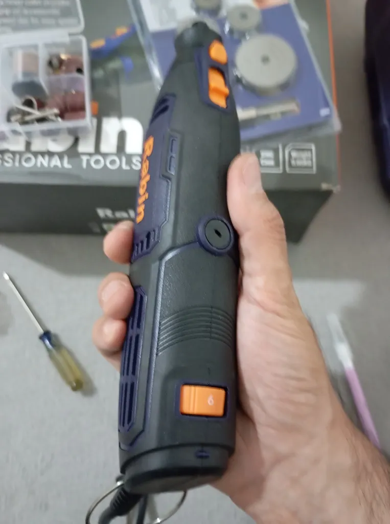 فرز انگشتی دیمر دار 130 وات رابین مدل R3110 مجموعه 107 عددی