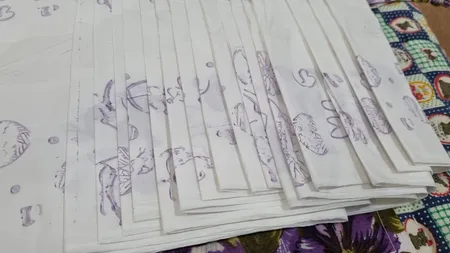 سفره یکبار مصرف سالینا پلاست مدل گلدار رول 1000 متری