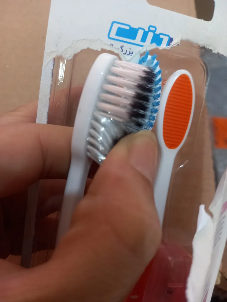 مسواک کانفیدنت مدل Promo Pearl با برس نرم بسته 3 عددی