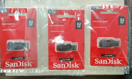 فلش مموری سن دیسک مدل Cruzer Blade CZ50 ظرفیت 32 گیگابایت با رابط USB 2.0