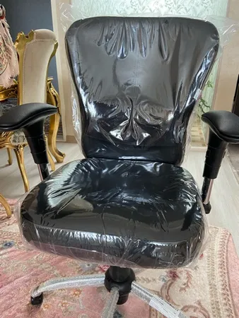 صندلی اداری آرکانو کد S330T چرمی