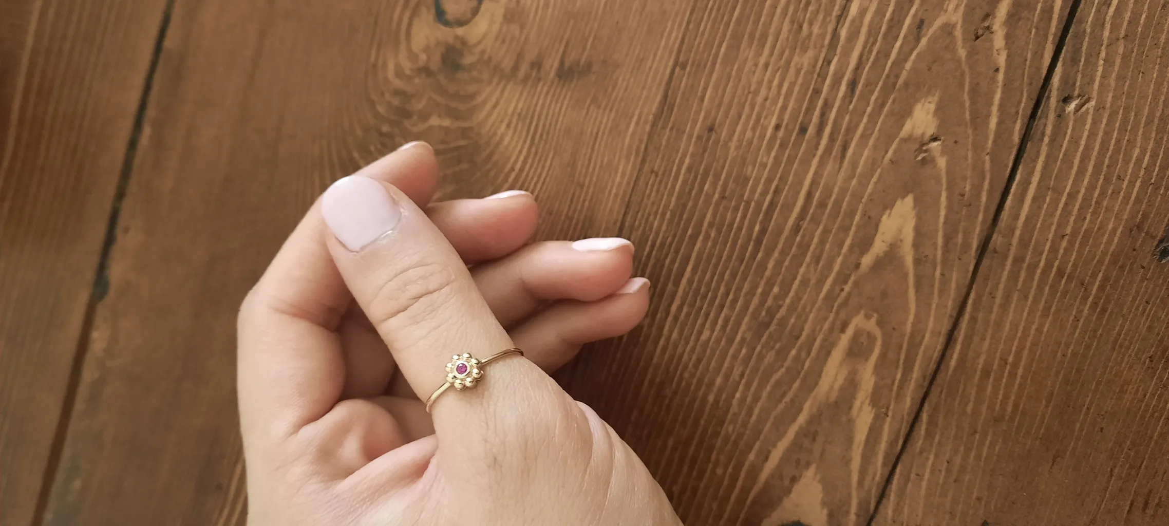 انگشتر طلا 18 عیار زنانه درریس مدل گل سه بعدی نگین