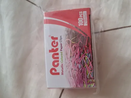 گیره کاغذ پنتر مدل رنگی سایز 28 میلی متر - بسته 100 عددی