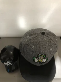 رادیو طرح کلاه مدل TB