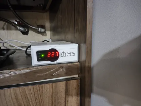 محافظ برق یخچال و فریزر 2 خانه امگا مدل F2100