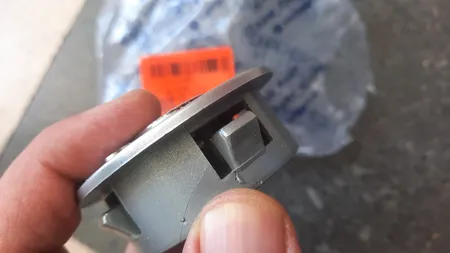 درپوش وسط رینگ خودرو چیکال مدل Q-10 مناسب برای پژو 207