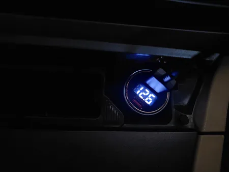 شارژر فندکى 75 وات مک دودو مدل CC-3690