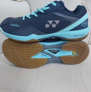 تجریه خرید کفش بدمینتون یونکس مدل SHB_65Z3S