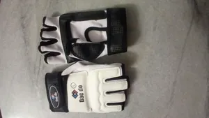 تجریه خرید دستکش تکواندو دیدو مدل DSWE