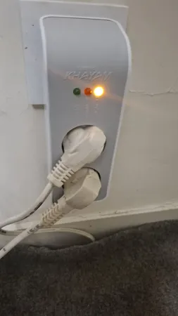 محافظ ولتاژ خیام الکتریک مدل KH10A250V