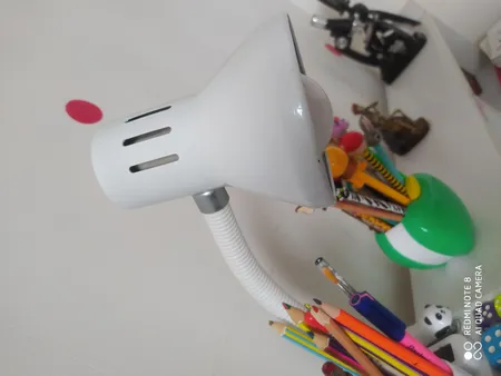 چراغ مطالعه صنایع کریم زاده مدل DL-105