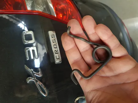 فنر ترمز دستی عقب راست کد E01 مناسب برای خودرو اچ سی کراس