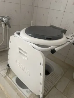 توالت فرنگی دیواری آسانا مدل 030